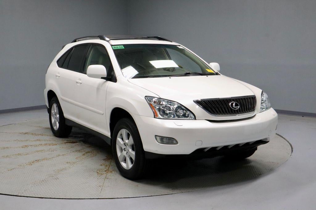 2007 Lexus RX 350 in Crystal White — front three-quarter view
