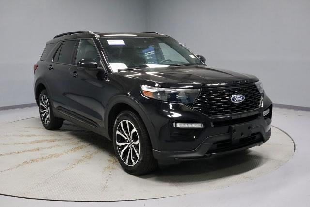 2023 Ford Explorer ST-Line in Agate Black Metallic — front three-quarter view