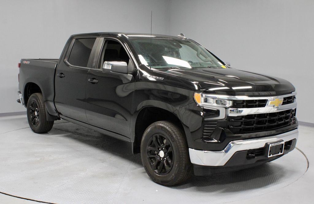 2022 Chevrolet Silverado 1500 LT in Black — front three-quarter view