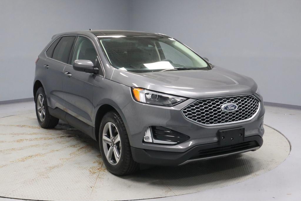 2024 Ford Edge SEL in Carbonized Gray Metallic — front three-quarter view