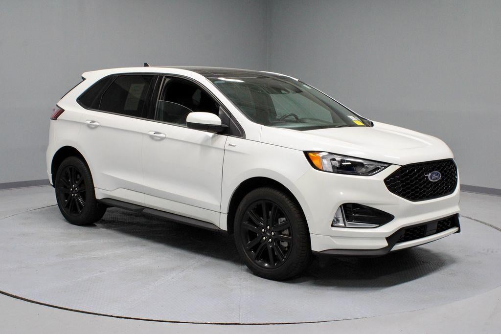 2024 Ford Edge ST Line in Star White Metallic Tri Coat — front three-quarter view