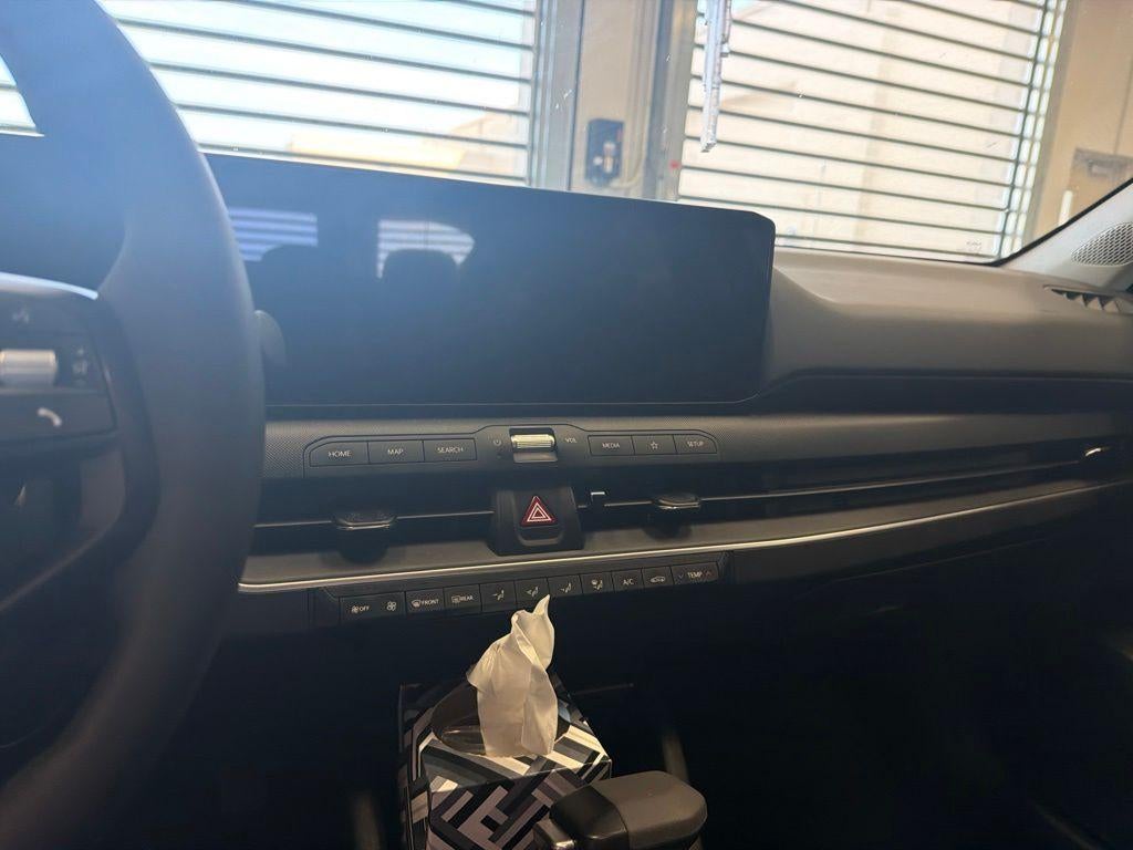 2025 Kia K4 — interior view