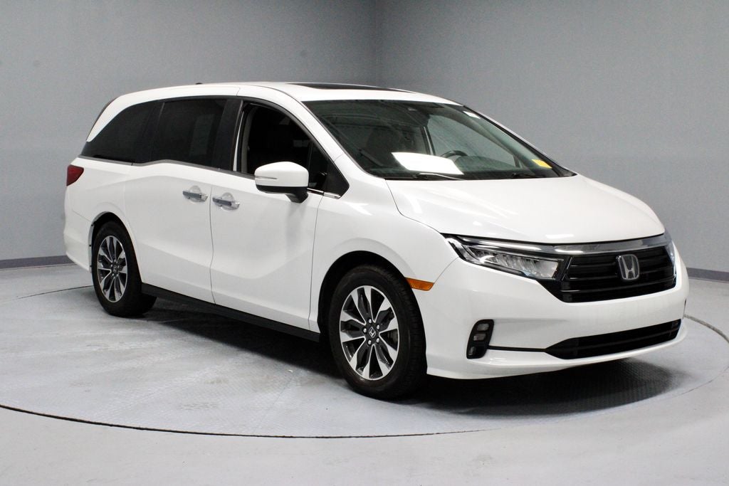 2022 Honda Odyssey EX-L in Platinum White Pearl — front three-quarter view
