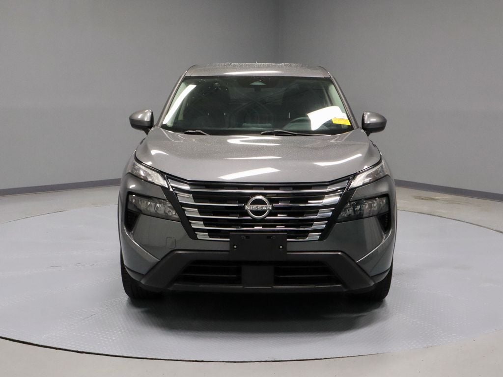 2024 Nissan Rogue — detail view