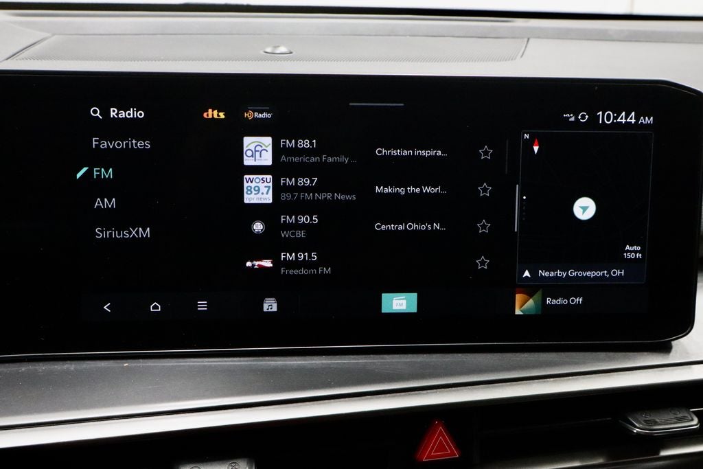 2025 Kia Sorento — interior view