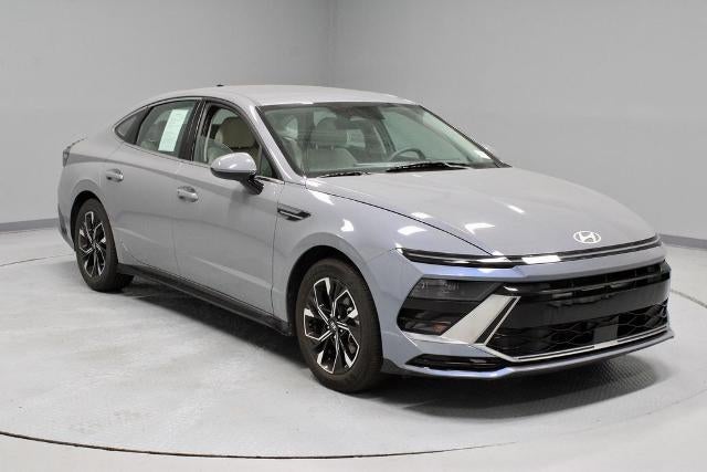 2025 Hyundai SONATA SEL in Transmission Blue — front three-quarter view