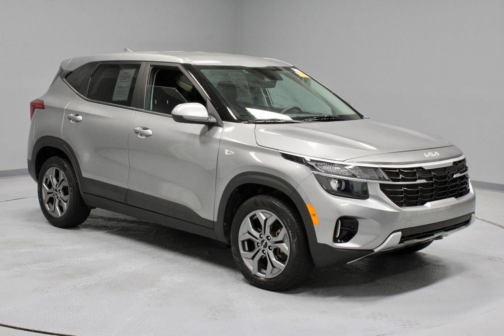 2024 Kia Seltos LX in Steel Gray — front three-quarter view