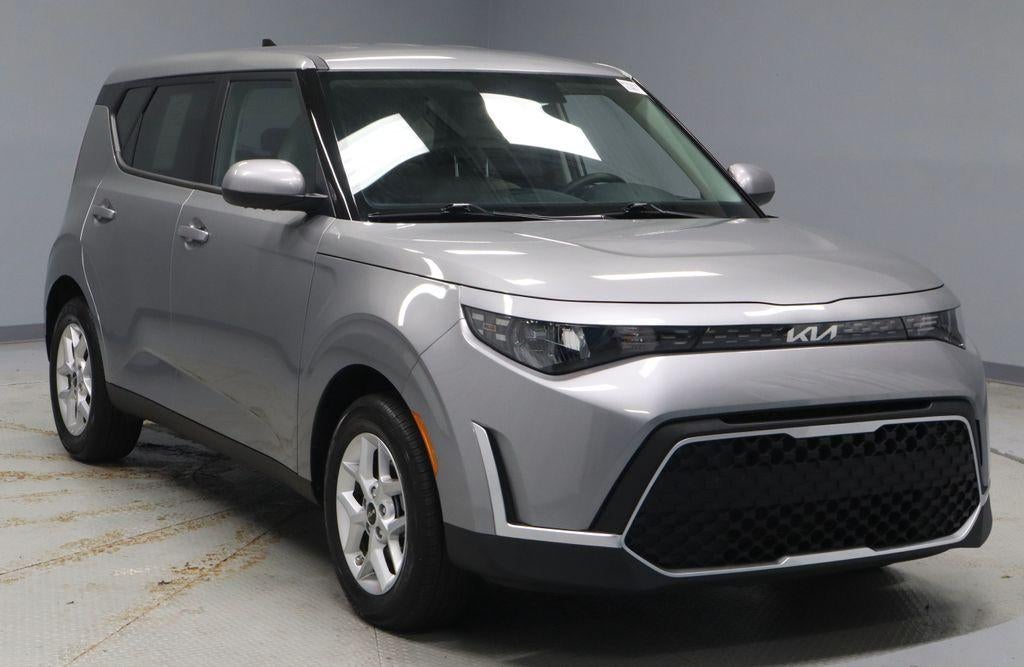 2025 Kia Soul LX in Steel Gray — front three-quarter view