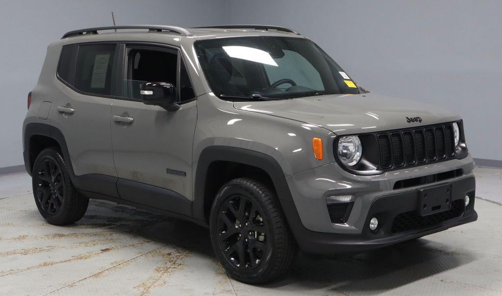 2022 Jeep Renegade Altitude in Sting Gray Clearcoat — front three-quarter view